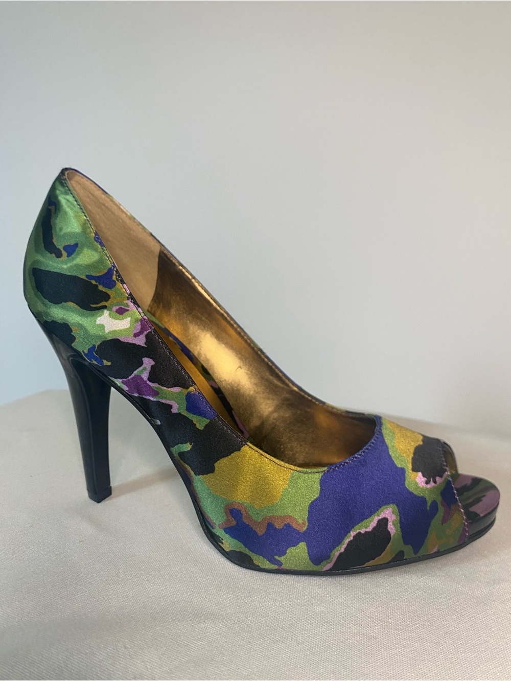 Nine West Green Purple Gold Camouflage Peep-Toe High Heel